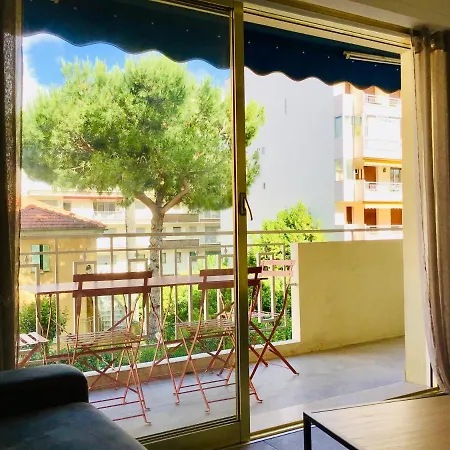アパート Salsa Studio Terrasse & Parking A 100M Des Plages Juan-Les-Pins ジュアン・レ・パン